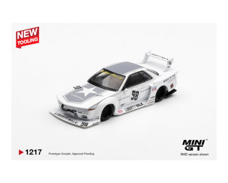 Mini GT 1:64 Nissan GT-R32 LB-Kaido Works TAS 2025 PREORDER